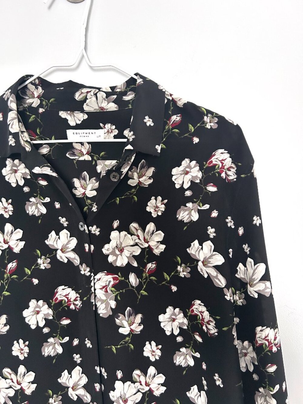 Equipment Femme Leema Black Floral Print 100% Silk Blouse Size L Romantic Chic - Picture 2 of 8